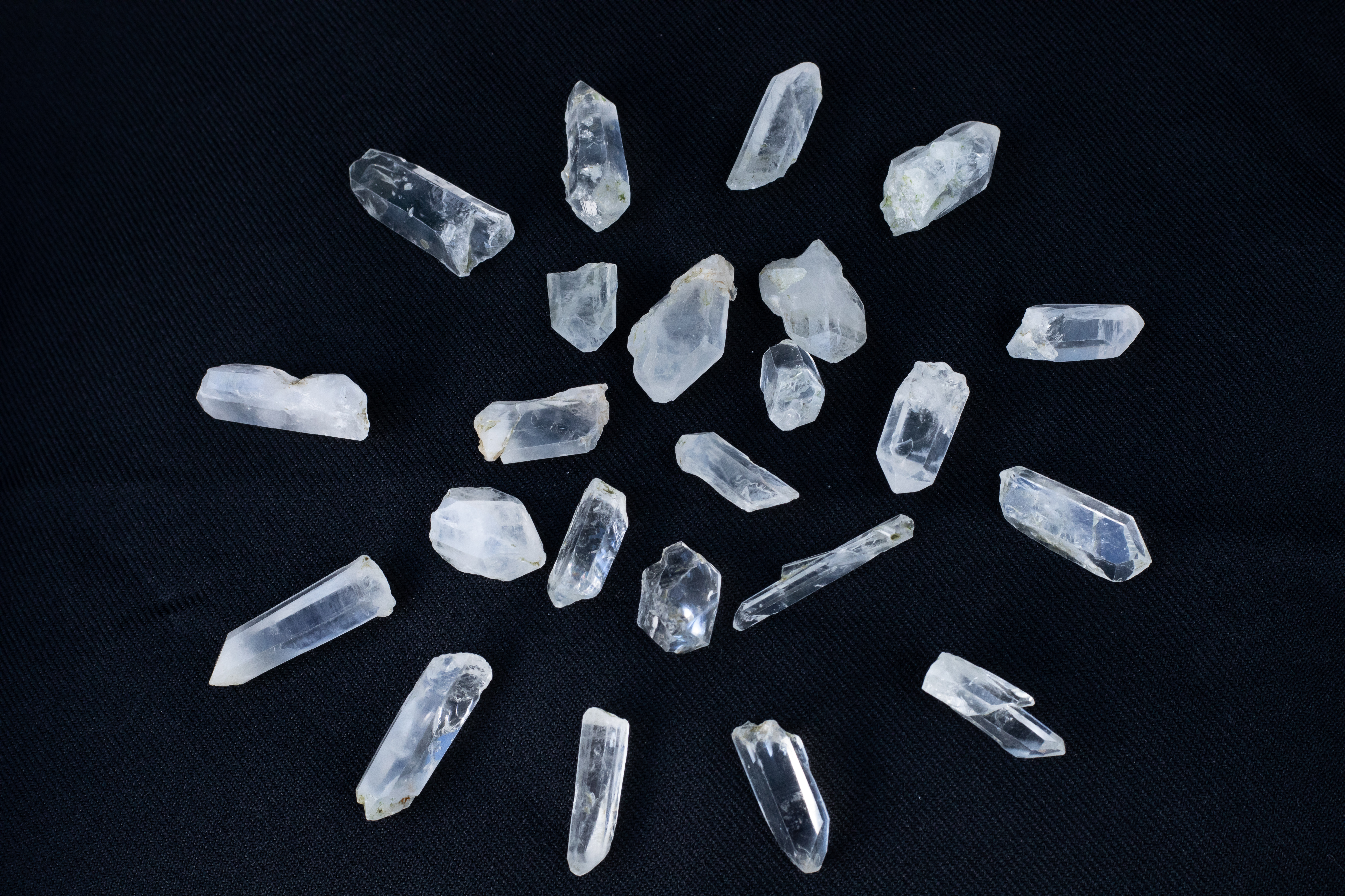 Crystal Chards White Stones – THUMMUM Rev.2 vs 17. Donation $111.11